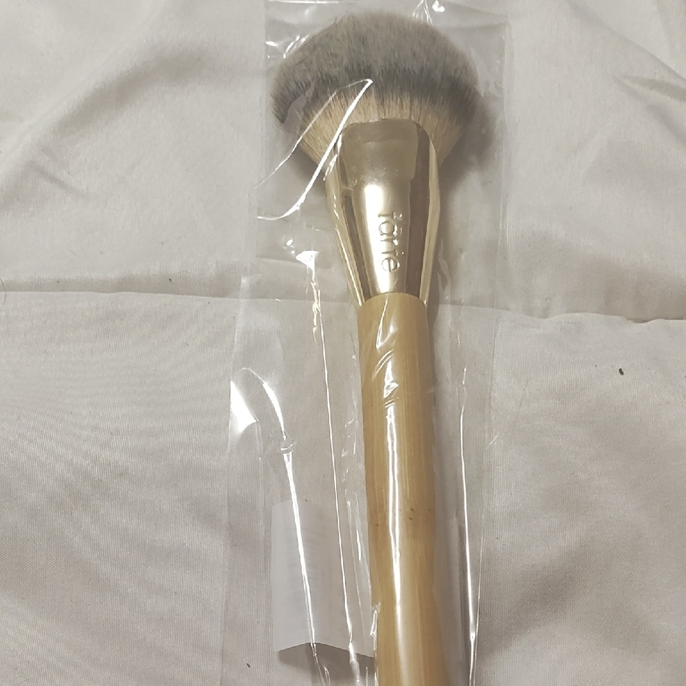 Tarte Full Fan Powder Brush
